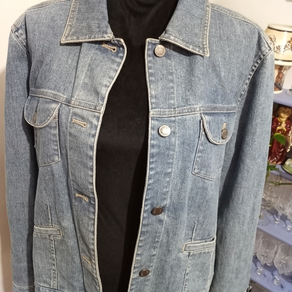 "re:" Denim Jacket - Picture 6 of 12